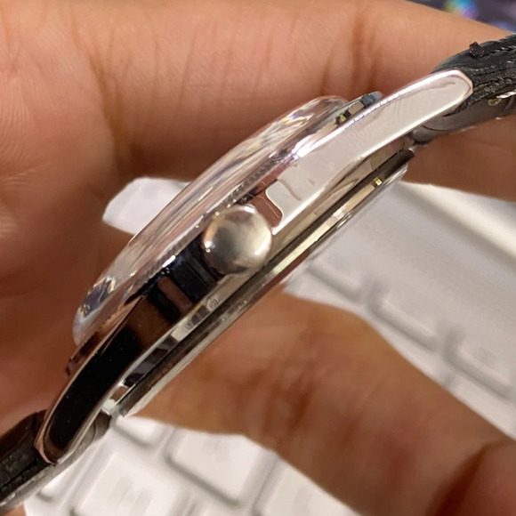 Vintage 1974 Roamer Manual Mens Silver Watch W/Leather Strap & Green accents - Picture 5 of 6